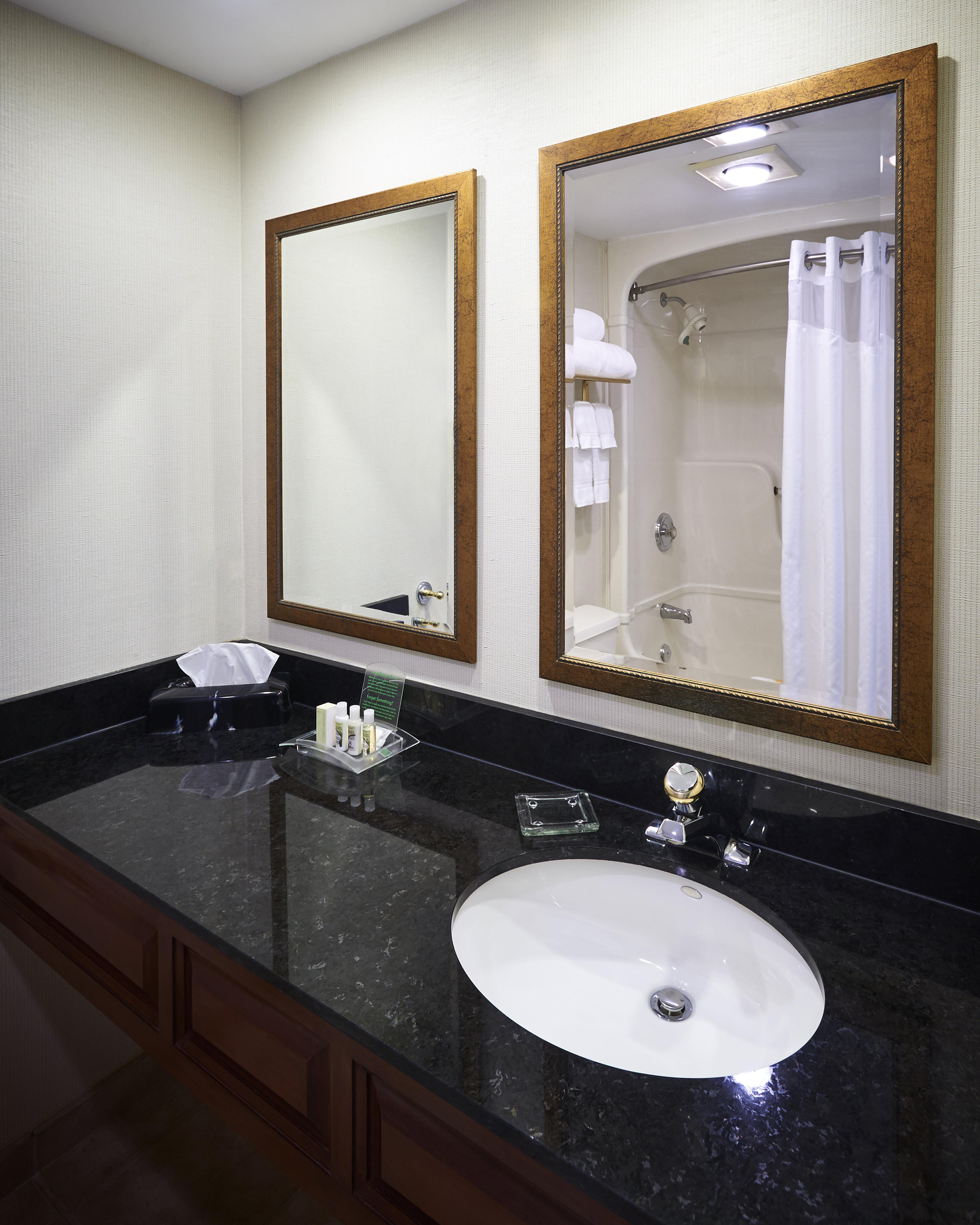 Holiday Inn & Suites Oakville At Bronte By Ihg Dış mekan fotoğraf